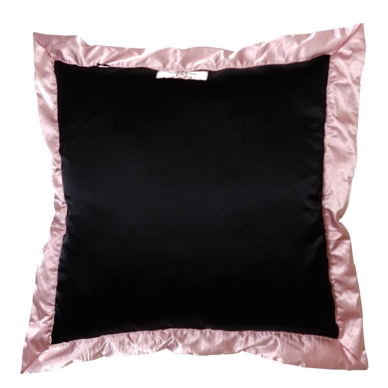 ESC-001 梅とパンダ刺繍クッション