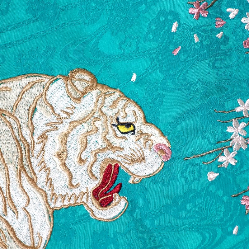 LS-002 月に白虎刺繍ジャガードシャツ