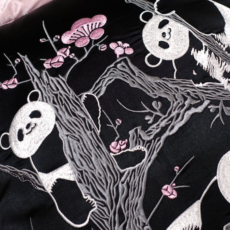 ESC-001 梅とパンダ刺繍クッション