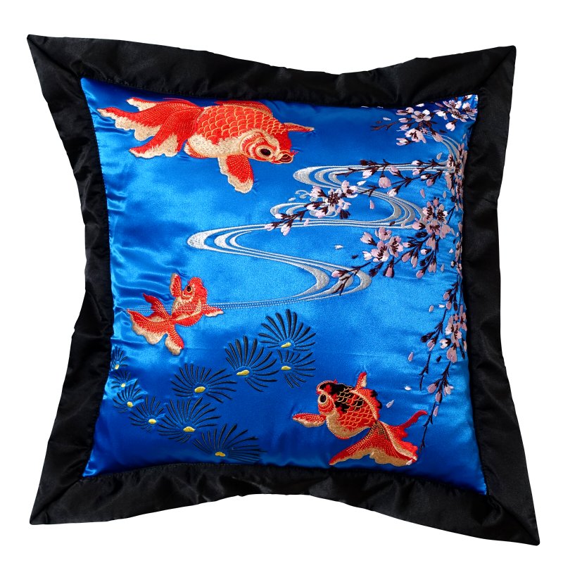 ESC-003 桜と金魚刺繍クッション