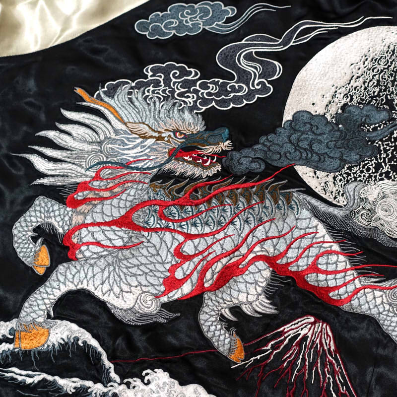 GKJ-006 月と麒麟刺繍スカジャン